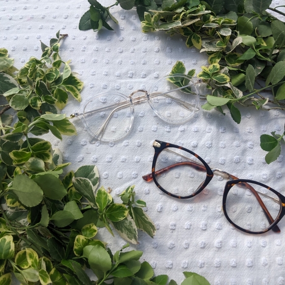 Clear faux glasses - Picture 6 of 8